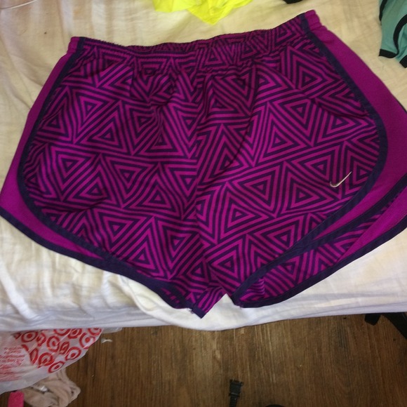 pattern nike tempo shorts