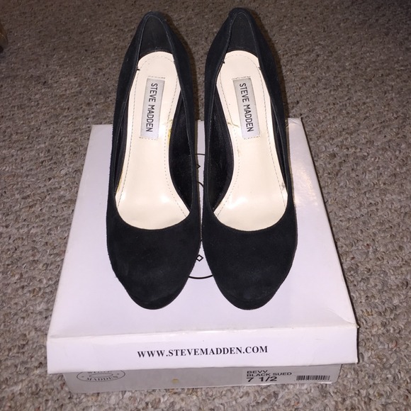 Steve Madden Bevv - Picture 2 of 4