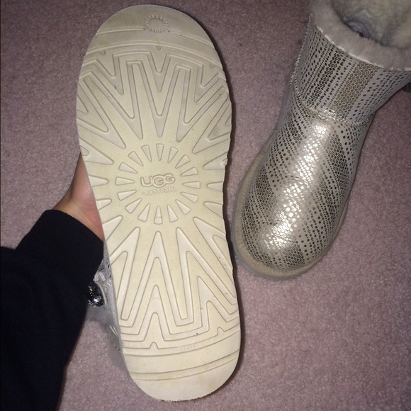 SOLD❌❌UGG Australia Bling Boots - Picture 2 of 3
