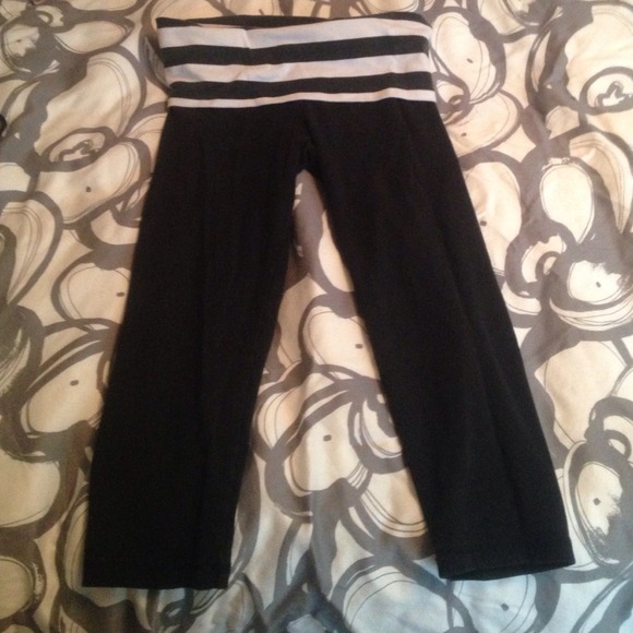Victoria secrets yoga capris