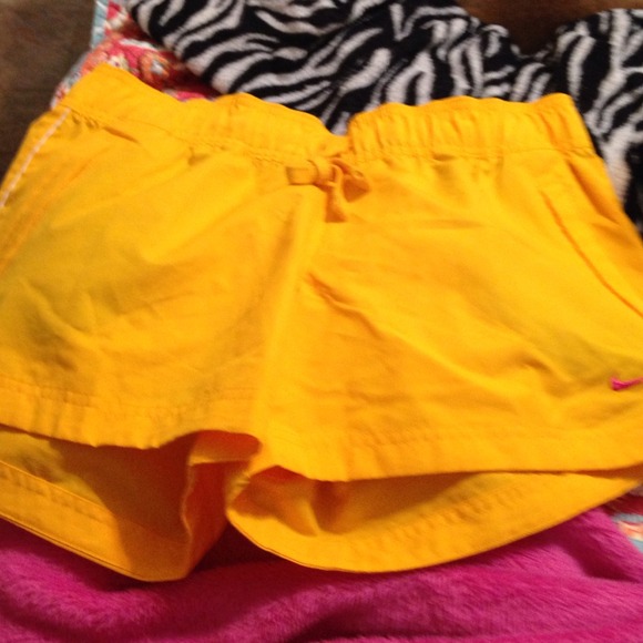 Orange Nike short!