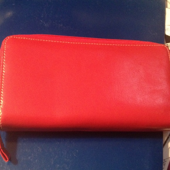 Red wallet