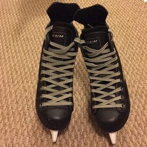 Black hockey ice skates