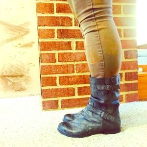 Zigi Soho Tellie boots size 9.5!