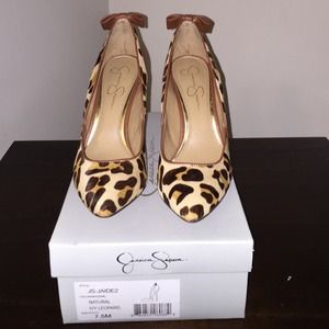 Jessica Simpson Jaide2 pump