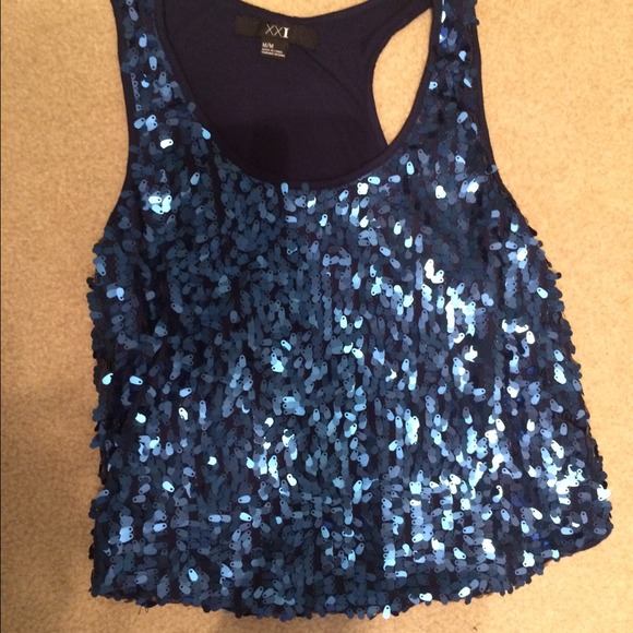 Sequence crop top