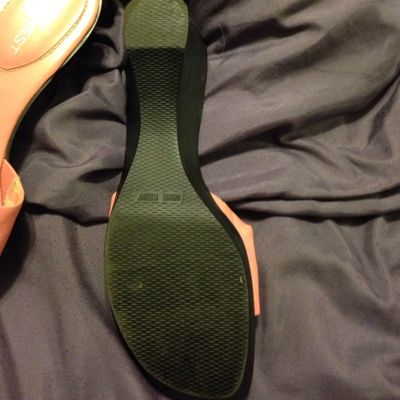Pink Nine West - Picture 2 of 2