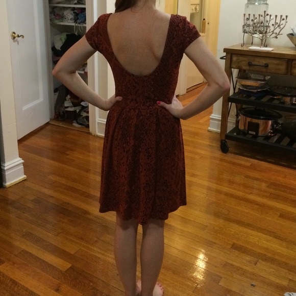 Aqua Red lace short sleeved pleated dress