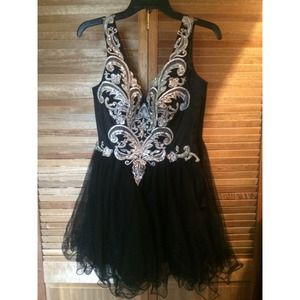 Short black homecoming dress
