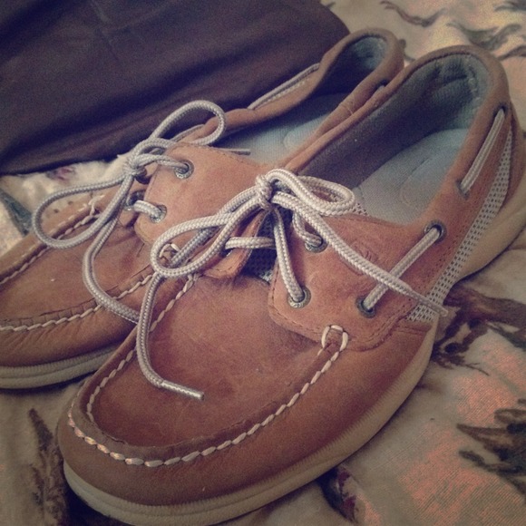 Size 8 sperrys