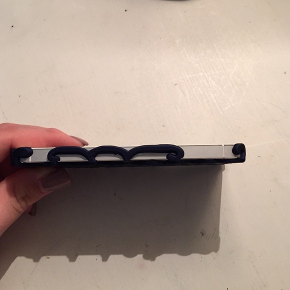 iPhone 5/5s Cover - Picture 3 of 4