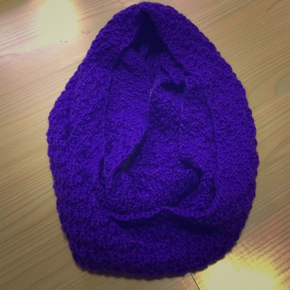 Infinity circle scarf