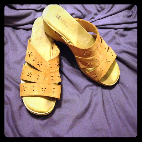 Clog type sandles, brown leather