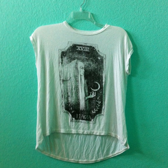 magic witch top // high-low shirt