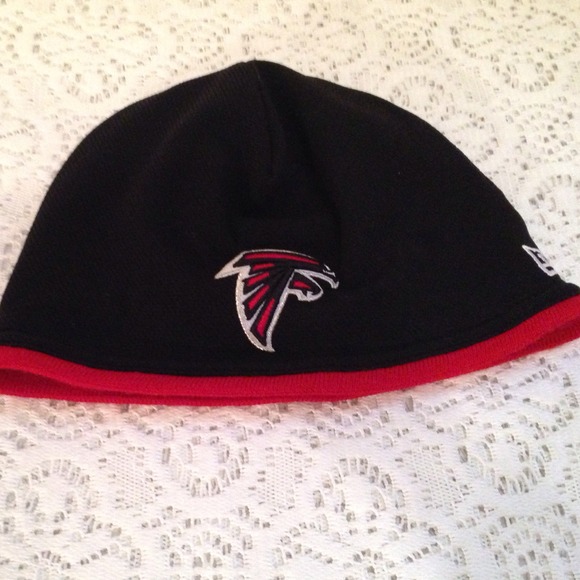 Falcons beanie