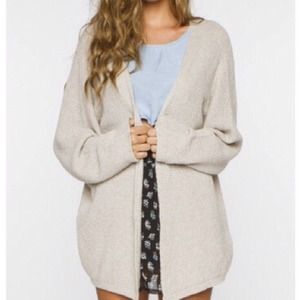 🎉 HP 🎉 Brandy Melville Caroline Cardigan