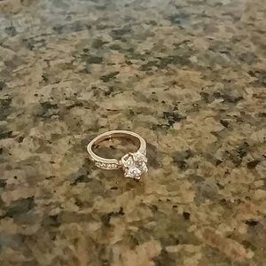 Gold plated 18k crystal engagement ring