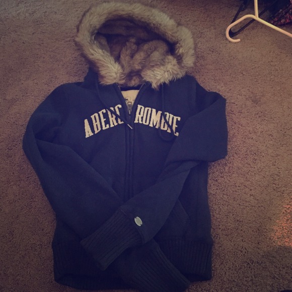 Abercrombie & Fitch fur lined sweater/jacket