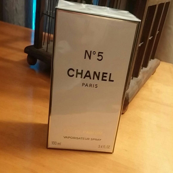 Chanel number 5 perfume