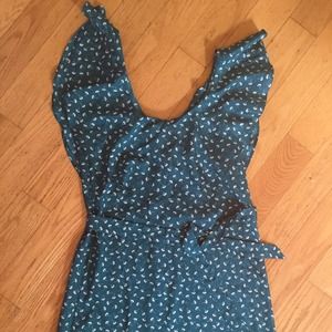 Green print Flutter sleeve dress