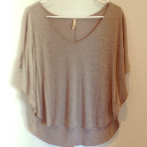 Tops - Grey/Brownish Top