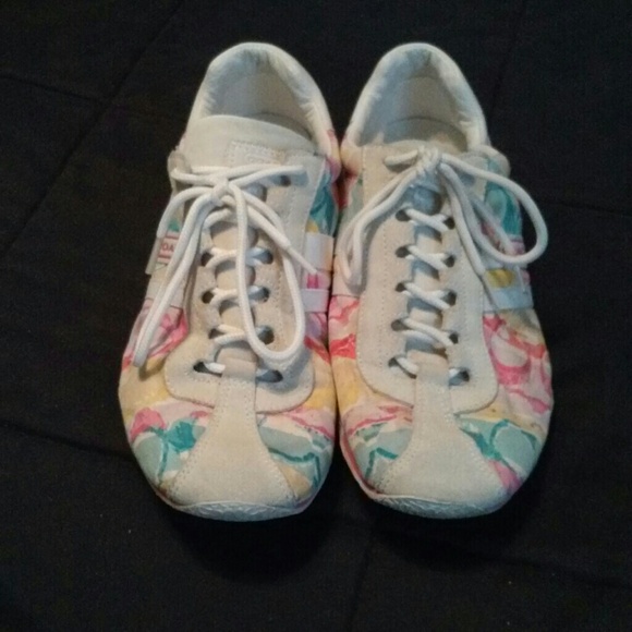 Authentic coach shoes