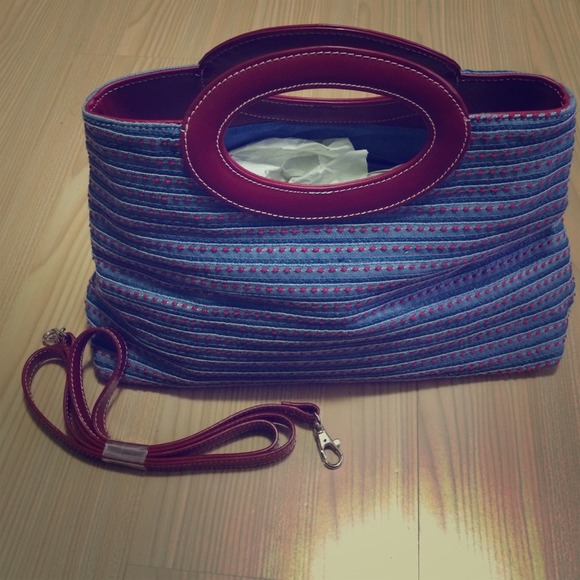 Liz Claiborne Handbag