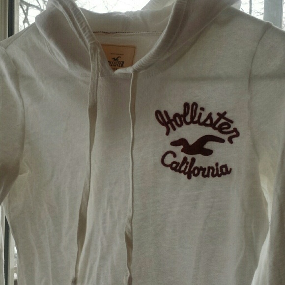 Hollister light sweater