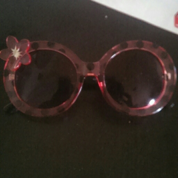 Sunglasses - Picture 1 of 1