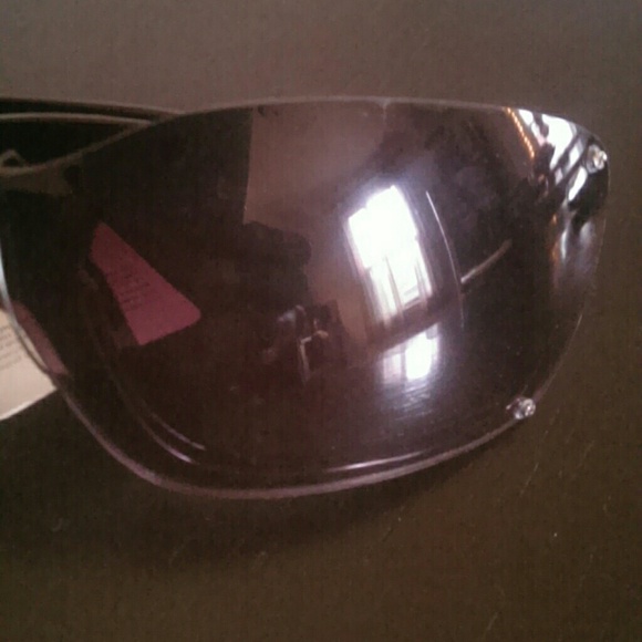 Sunglasses - Picture 3 of 3