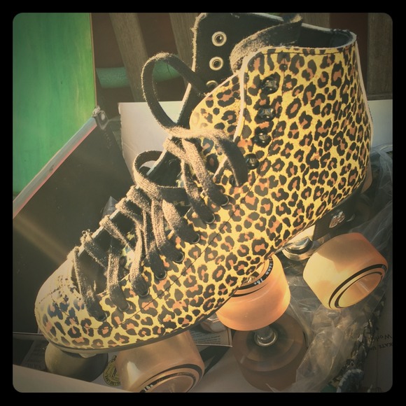 Roller skates size 8