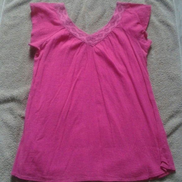 🚫SOLD🚫Hot pink shirt