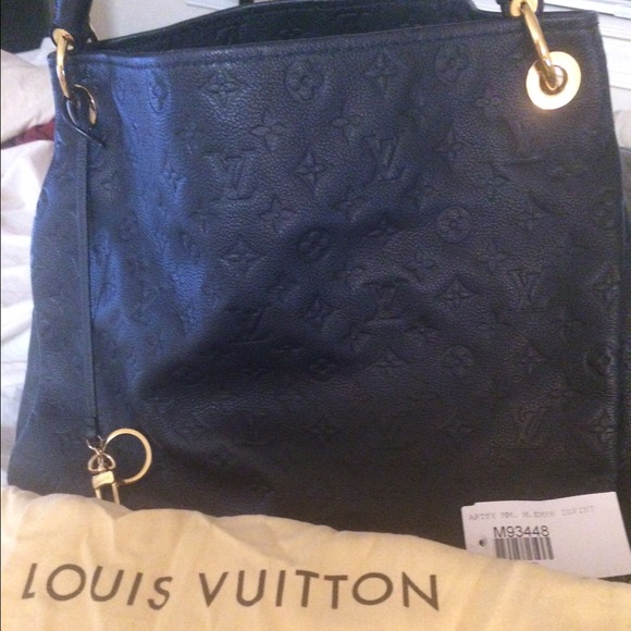 Louis Vuitton Empreinte bag - Picture 3 of 4