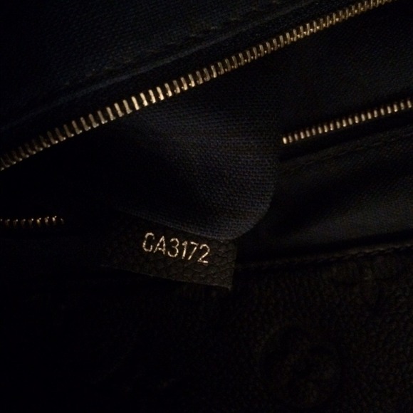 Louis Vuitton Empreinte bag - Picture 4 of 4