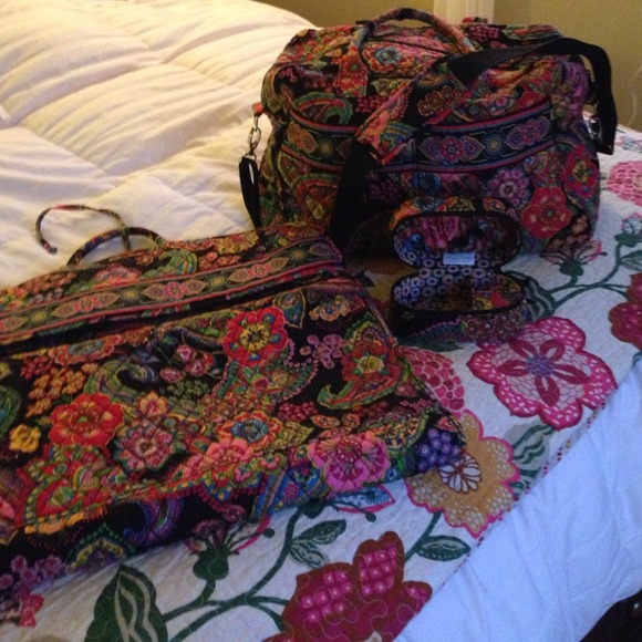 Vera Bradley Symphony in Hue travel set ✈️