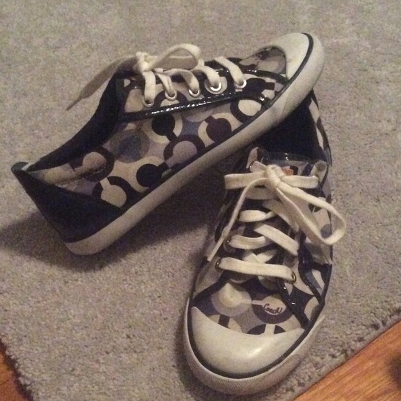 ❌SOLD❌ Coach lace up flats