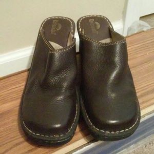 Clogs