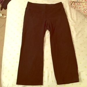 GapBody capri yoga pants