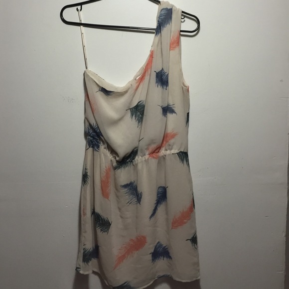 A Rory Beca chiffon over the shoulder dress