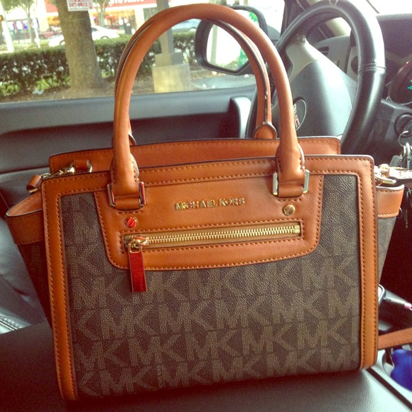 NEW! Medium Selma Michael Kors (For TANGIEp)