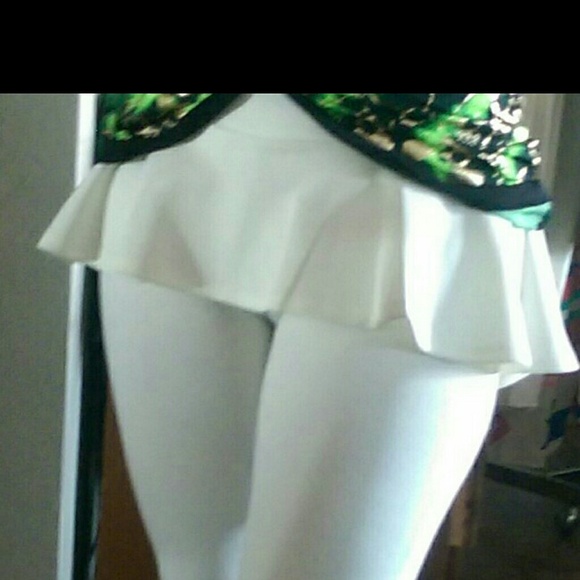 Peplum skinny slacks