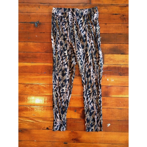 H&M woven cheetah print pants