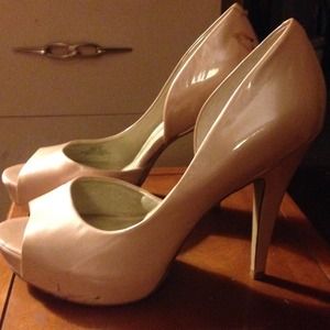 Jessica Simpson peep toe pumps