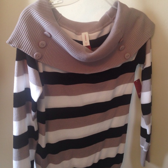 Black and white sweater