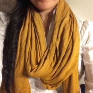 Accessories - Scarf bundle Accessories - Scarf bundle