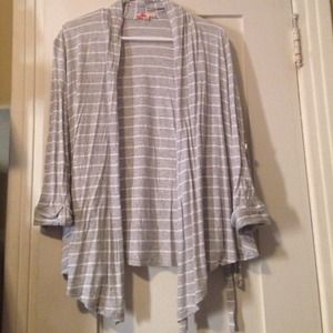 •Stripped cardigan•