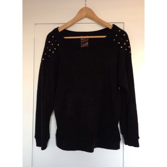 Lightweight Crew Neck Sweater