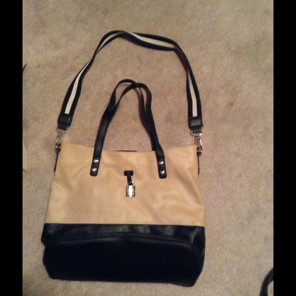 Jessica Simpson tote bag