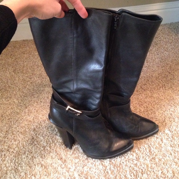Jessica Simpson black leather boots