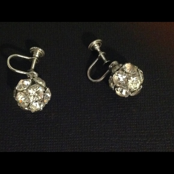 Vintage clip on Rhine  stone earrings